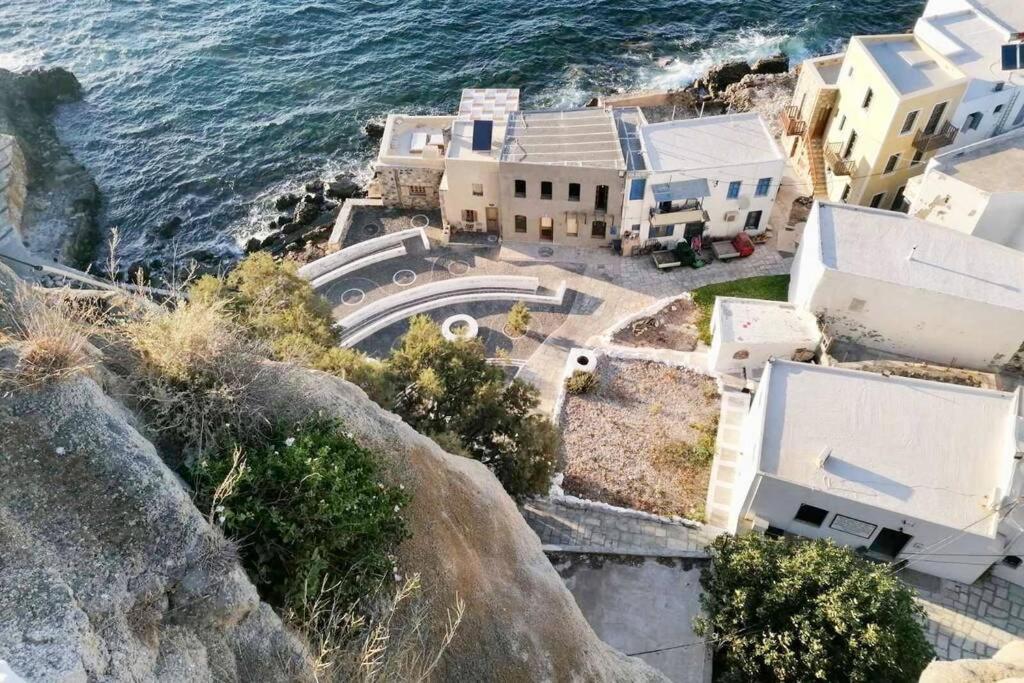 Poseidon House Villa Mandrákion Exteriör bild